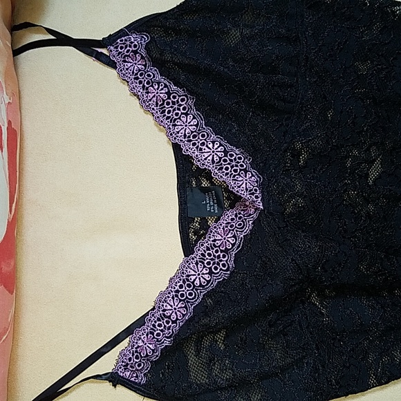 2 black and pink camisoles size large - Picture 9 of 12